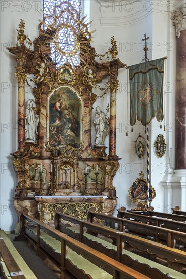 Side altar