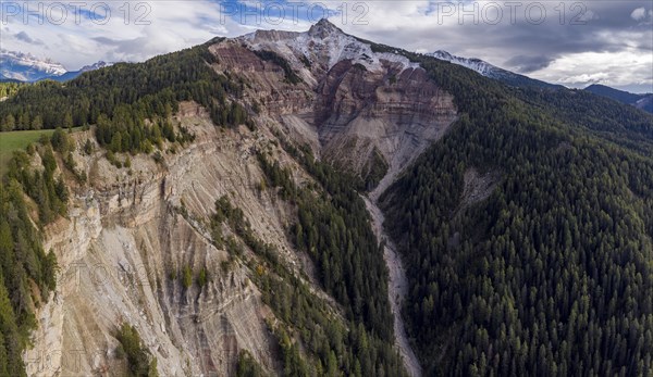 Aldeiner Weisshorn with canyon of the Bletterbach Gorge