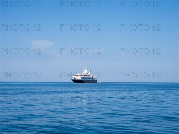 Sea Dream II