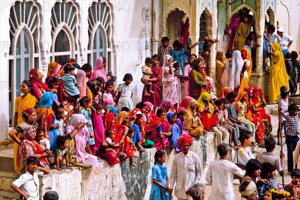 Spectators at the Holi festival