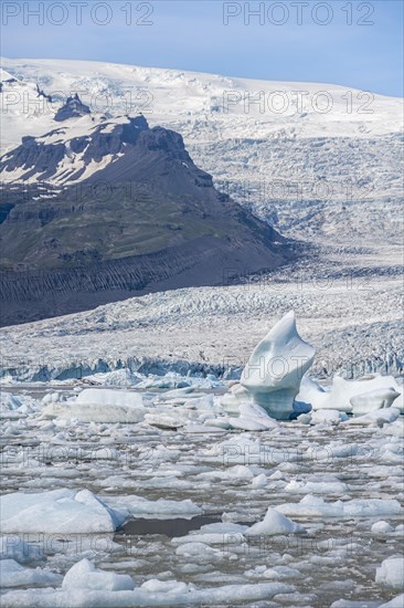 Fjallsarlon ice lagoon