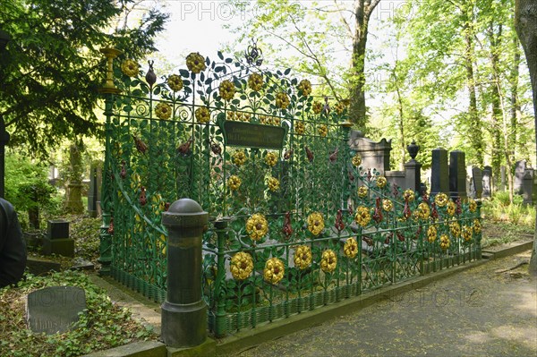 Grave