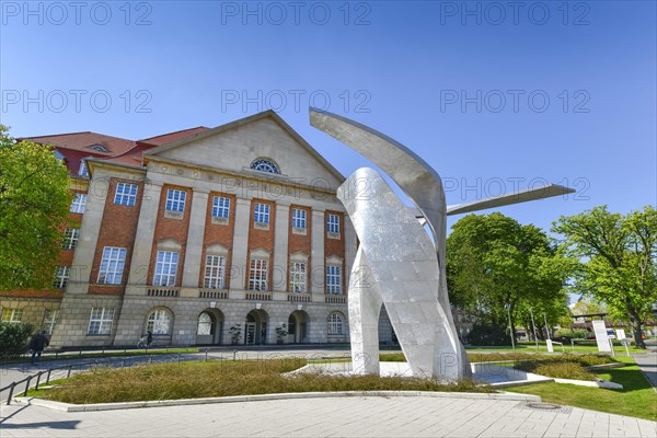 Sculpture by Daniel Libeskind