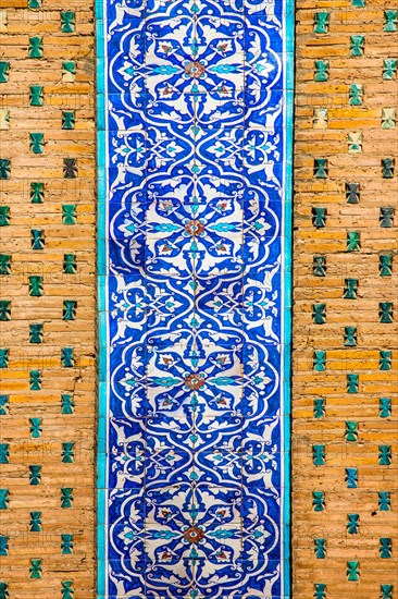 Pahlavon-Maxmud Mausoleum