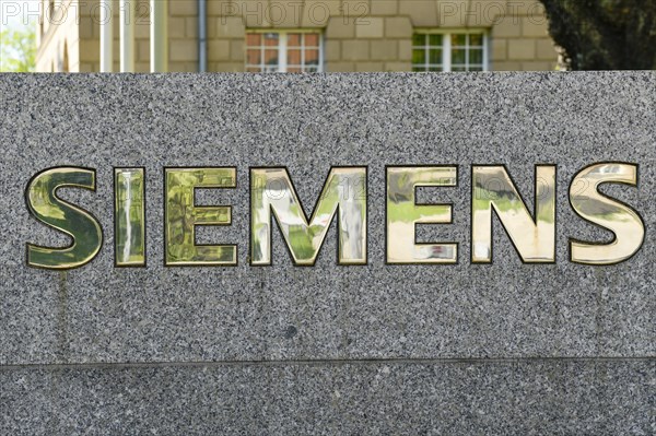 Siemens AG
