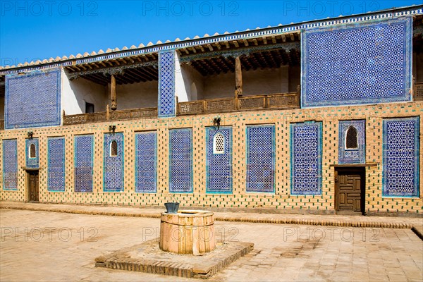 Harem with very elaborately worked ayvans