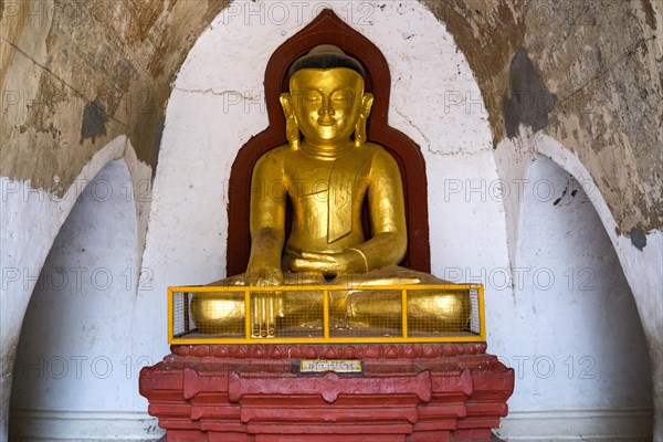 Buddha statue