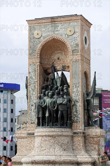 Mustafa Kemal Atatuerk with comrades-in-arms
