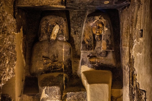 Niche with statues of the tomb lord Chaemhat and his woman