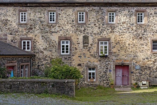 Old tenant's house