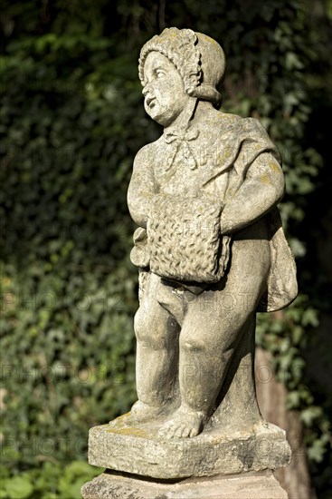 Baroque figure at Lauterbach Castle