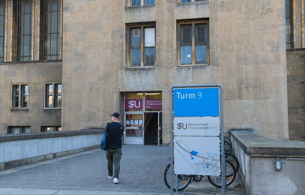 Sigmund Freud Private University