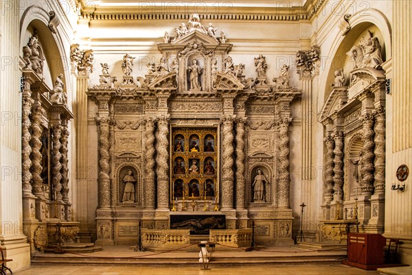 Baroque altar of the Chiesa di Sant'Irene