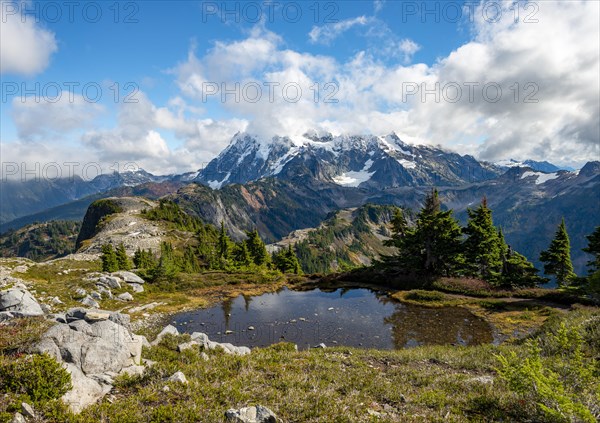 Small mountain lake at Tabletop Mountain