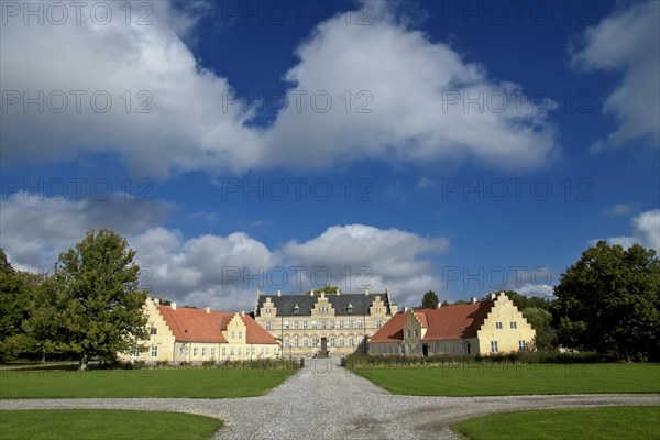 Lungholm Manor
