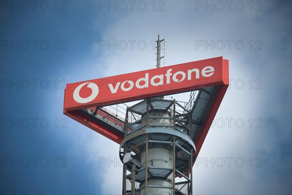 Transmission tower