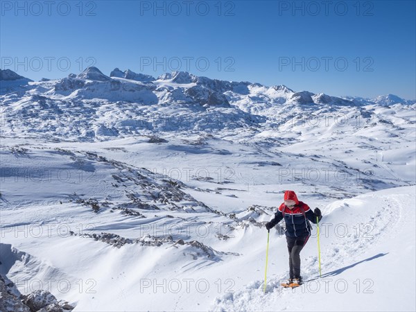Snowshoe hiker