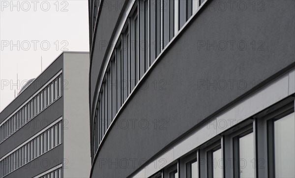 The window bands of modern
