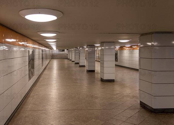 The entrance to the underground station Schillingstrasse