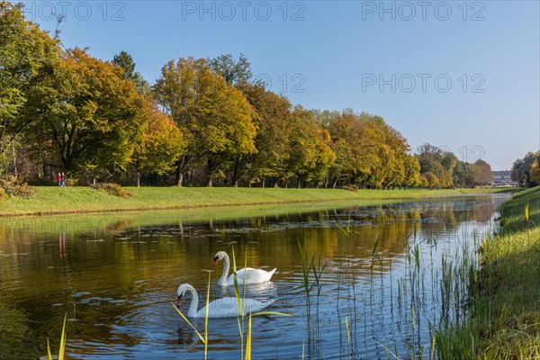 Autumn colours in the castle park of Herrenchiemsee
