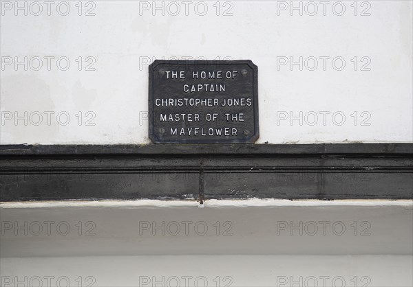 Captain Christopher Jones of the Mayflower memorial plaque on his house