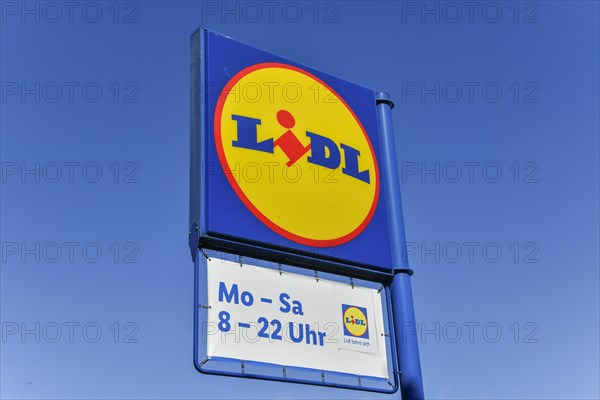 Sign Lidl Market