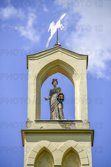 Statue