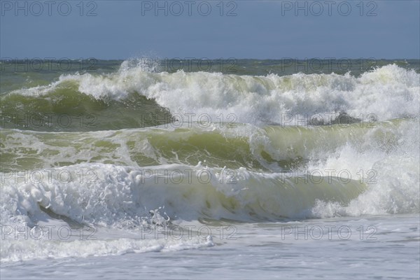 Breaking Wave