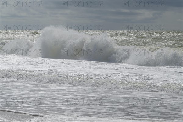 Breaking Wave
