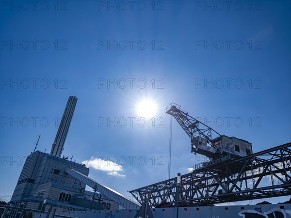 Coal crane at the Offenbach harbour basin for the combined heat and power plant of power supply Offenbach