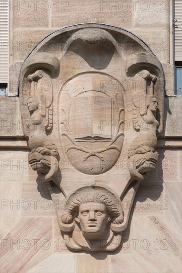 Coat of arms cartouche on the courthouse
