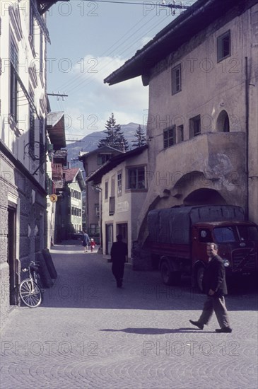 Alley in Sarthein