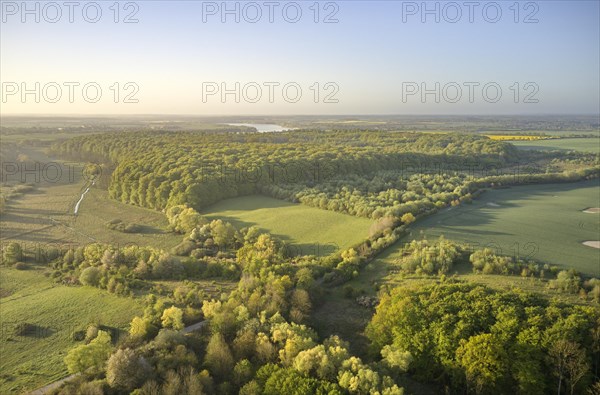 Several nature reserves and a biosphere reserve define the green belt on the state border between Schleswig-Holstein and Mecklenburg-Western Pomerania in the area of Northwest Mecklenburg. Kiekbuschwi...