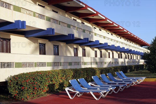 Sun loungers