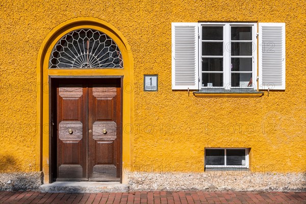 Entrance door
