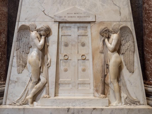 Denkmal fuer die Koeniglichen Stuarts
