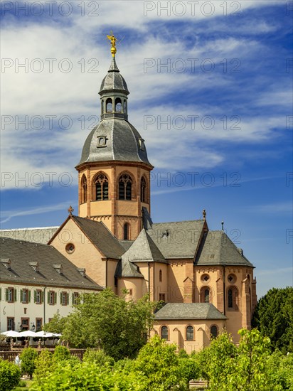 Einhard Basilica of St. Marcellinus and Peter