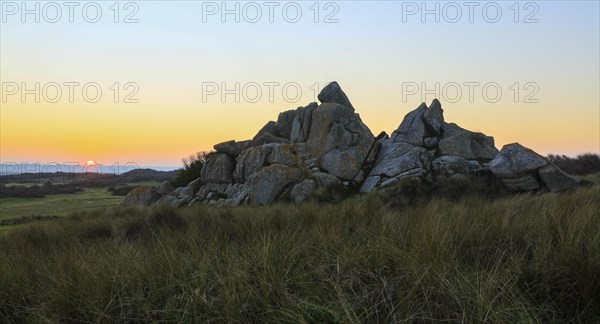 Keremma dunes with rock formations