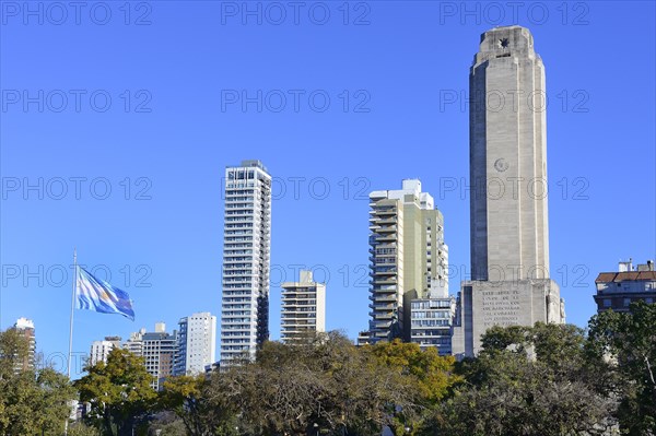 Flag monument