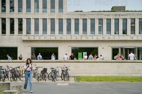 Law and and Economics RuW