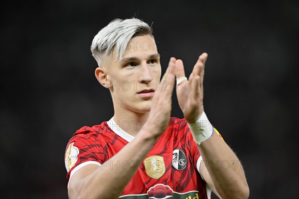 Nico Schlotterbeck SC Freiburg SCF thanks fans