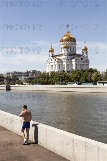 View of the Church of Christ the Saviour in Moscow