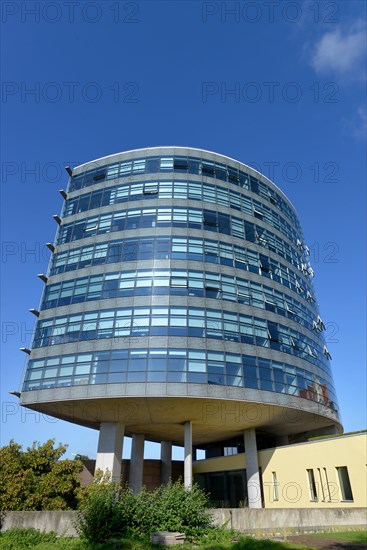 Office building at Halensee