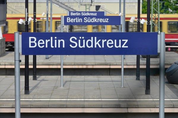 Suedkreuz station