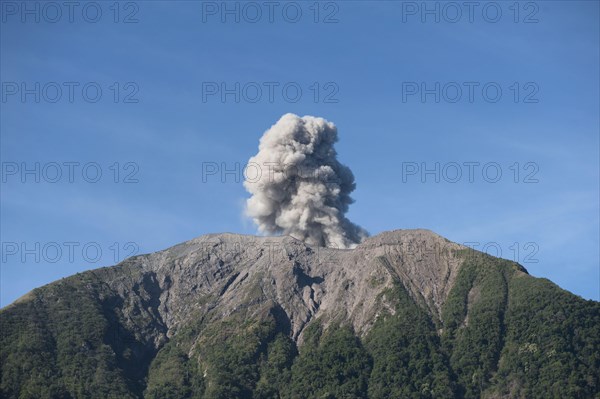 Volcanic eruption with ash cloud