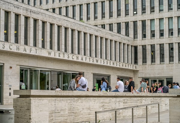 Law and and Economics RuW