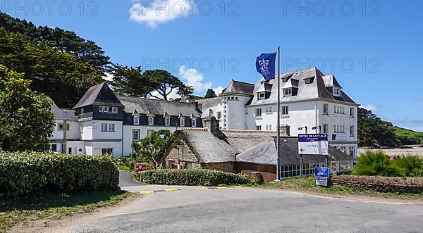 Hotel de la Plage on the sandy beach of Sainte-Anne-la-Palud