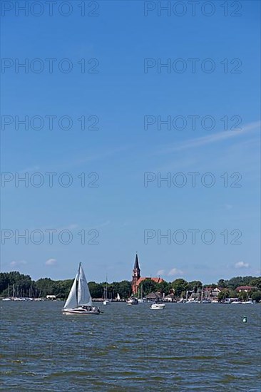 Sailing boat