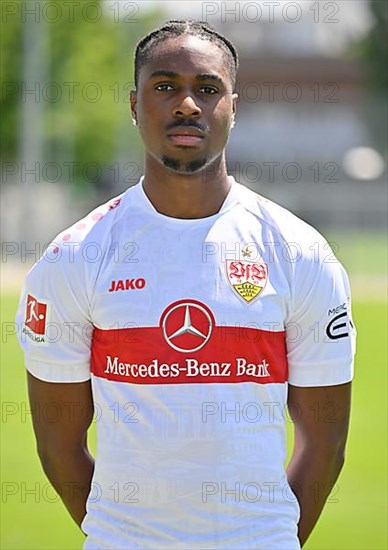 Maxime Awoudja VfB Stuttgart Portraittermin VfB Stuttgart 2022 2023 Licence Player Football 1. Bundesliga Men GER Stuttgart 05. 07. 2022