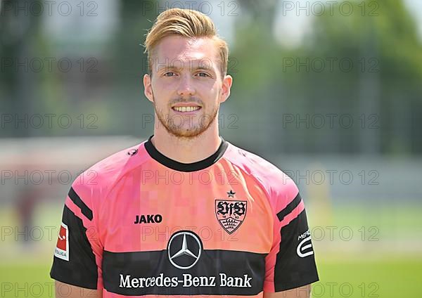 Goalkeeper Florian Mueller VfB Stuttgart Portraittermin VfB Stuttgart 2022 2023 Licence Player Football 1. Bundesliga Men GER Stuttgart 05. 07. 2022